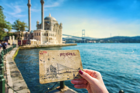 cover fro Istanbul Travel Tips
